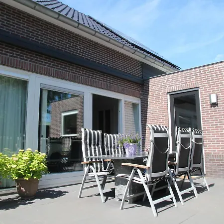 Modern With Veranda In 빌라